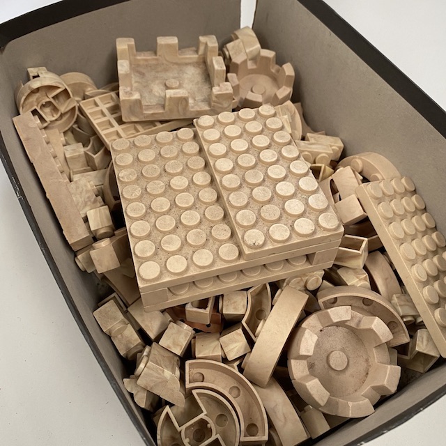 BLOCKS, Lego Castle (Box Lot)